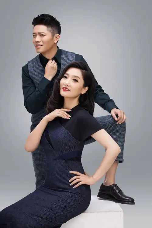 原创《星光大道》走出来的凤凰传奇火遍全国:另外两个却淡出娱乐圈