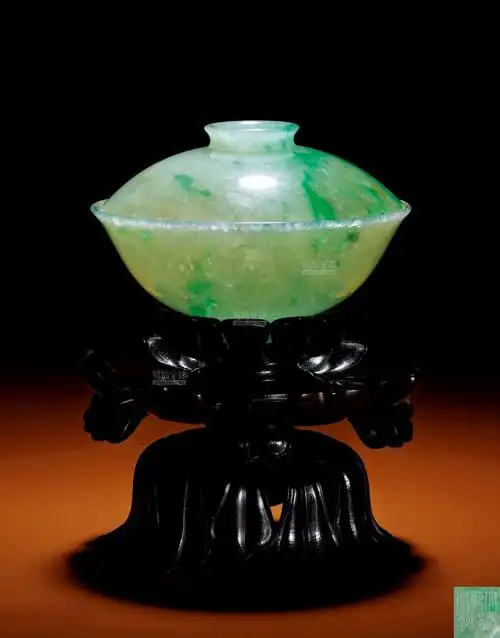 68翡翠盖碗68高清大图_易拍全球北京荣宝御翫·宫廷珍藏拍品介绍