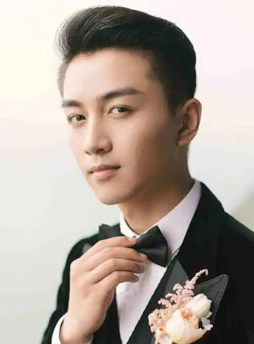 娱乐圈中五位眼睛最好看的男明星,但他的眼睫毛为何会这么长