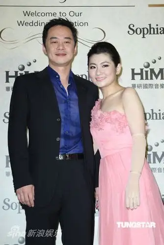 selina微博吃飞醋 老公爱篮球羡慕嫉妒恨