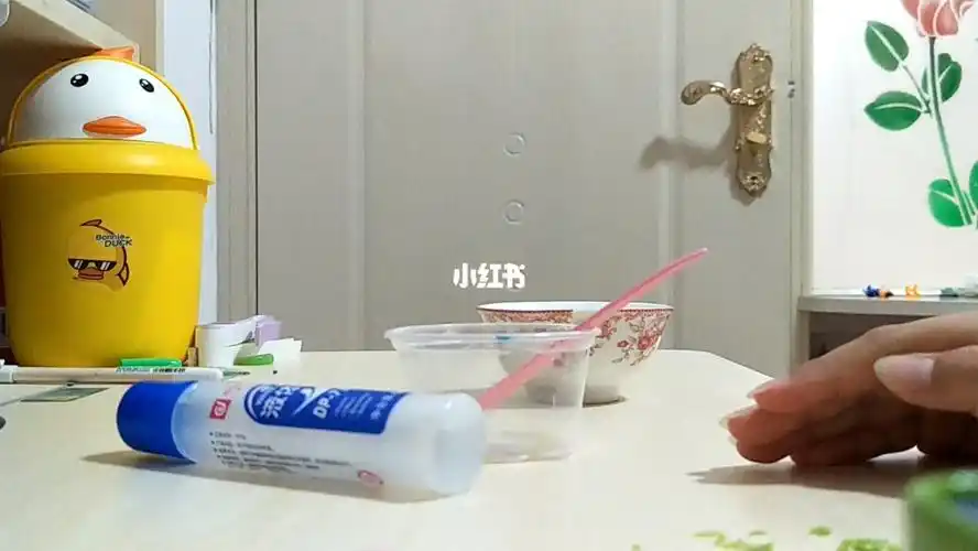 用胶水自制的起泡胶哦