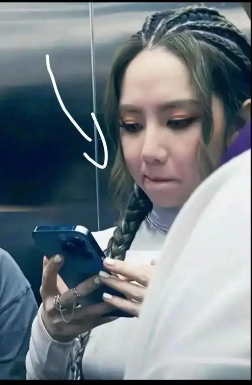 邓紫棋跟湖南台发生了啥瓜?