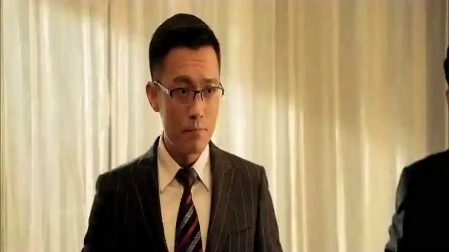 识色幸也范逸臣功成名就这个女人居然出现了