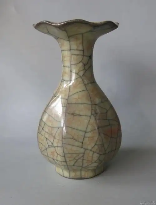 乡下收的出土宋代哥窑瓶