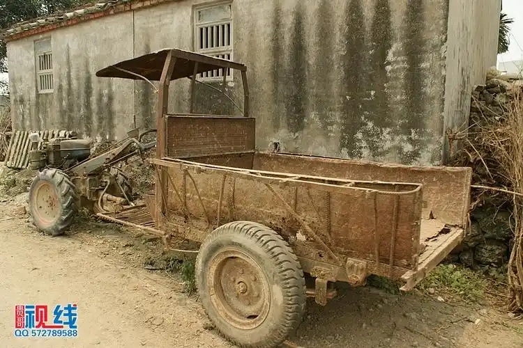 80后手扶拖拉机依然传出突突突熟悉的声音