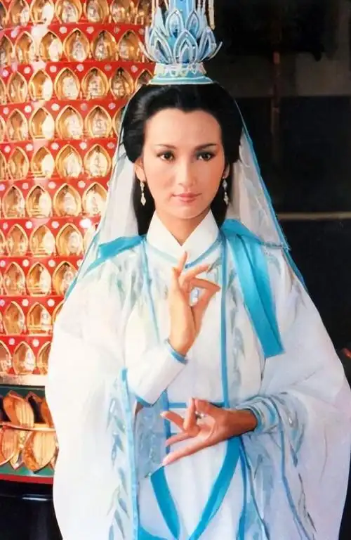 有人成经典,有人成笑话,还有人雷倒观众|观音菩萨|赵雅芝|胡静|张卫健