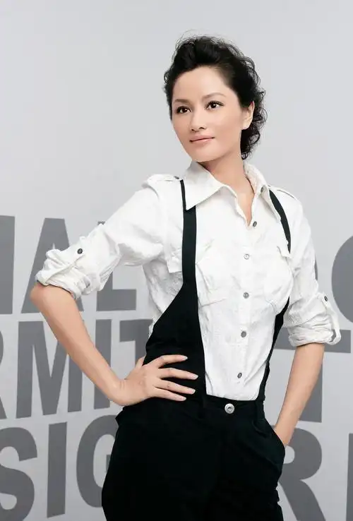 【转载】瞿颖杂志封面大片