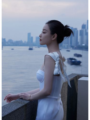 倪妮明星同款poem白色吊带高端轻奢礼服气质名媛礼服