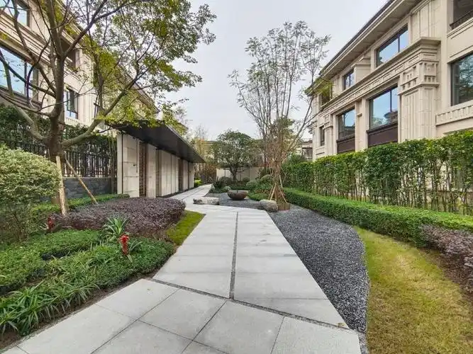 龙湖西宸原著(别墅)