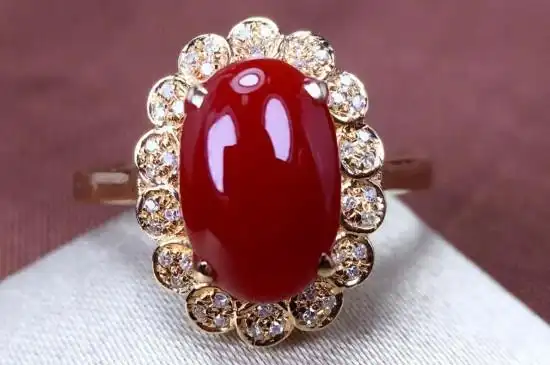 阿卡红珊瑚多少一克,价格在2000～20000元一克左右-第1张图片-趣盘玩