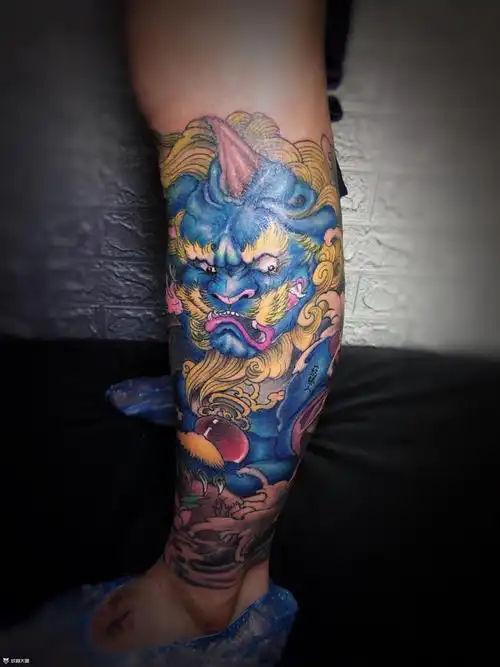 唐狮包小腿彩色_纹身图案手稿图片_纹铭人的纹身作品集