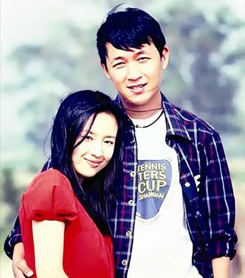 这一次爱情事业双丰收的潘粤明彻底撕开了董洁的凄惨处境