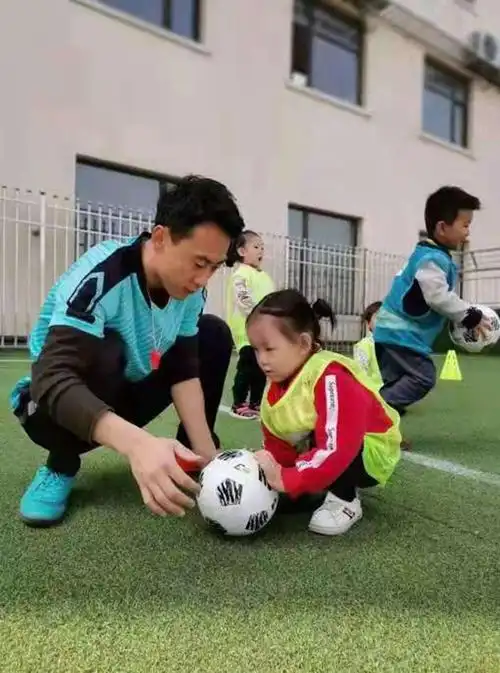 您的桃李天下芬芳80后园长韩小磊以美育人从心引领