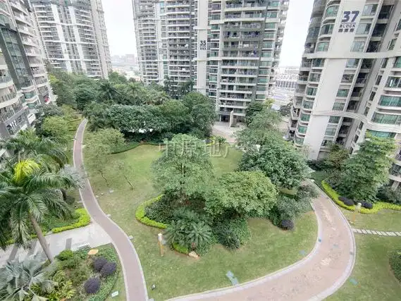 广州番禺广州雅居乐雅居乐剑桥郡佰利山剑桥郡佰利山 3室南向 万博