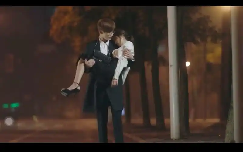 陆之昂公主抱颜末这个片段,又惊艳了谁的时光