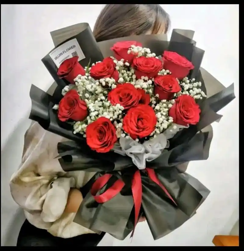 14安阳情人节花束~万达金街二楼花舍鲜花2.14情人节花 - 抖音