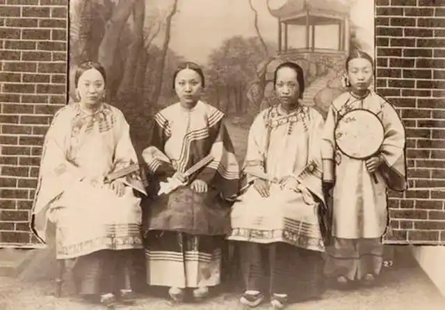 曾国藩结婚当天,新娘子突然悔婚,媒人过意不去:娶我女儿吧_腾讯新闻