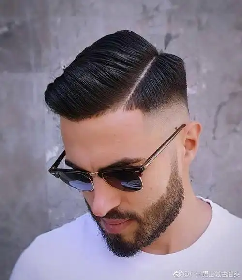 置顶广州男士古油头广州首家男士复古油头美式复古油头为主题的预约