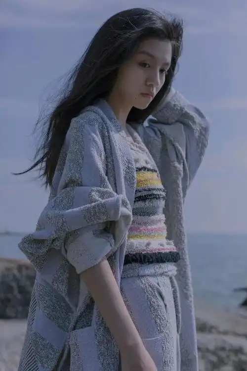 怎么评价演员春夏