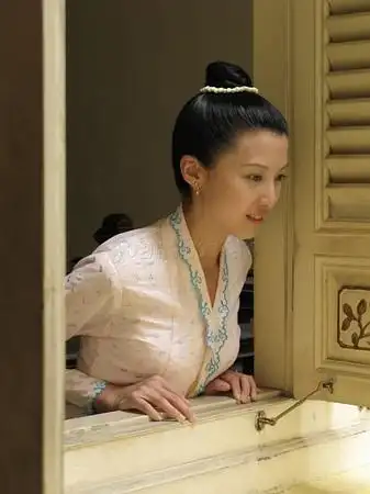 小娘惹 这样的女人太有气质,太好了 这个是主题曲《如燕》的演唱者