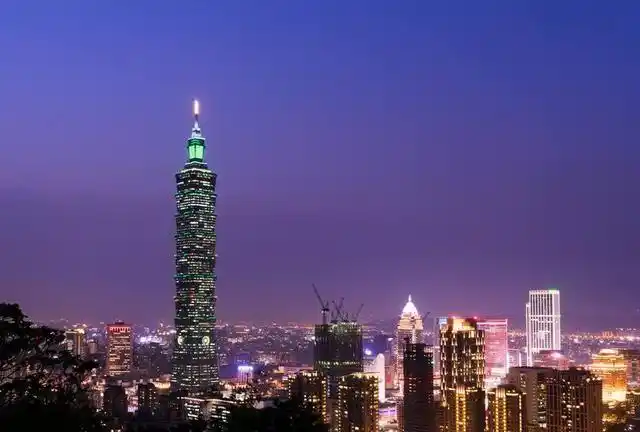 我国最小的省会城市,面积不到香港的四分之一,人均收入却19万