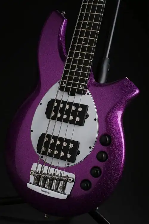 前卫全能丨music man bongo 系列贝斯_琴颈