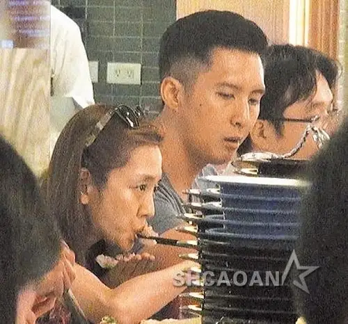 32岁杨千霈七夕约会黄宝世互动变冷 突然当众索吻男友零回应(图)