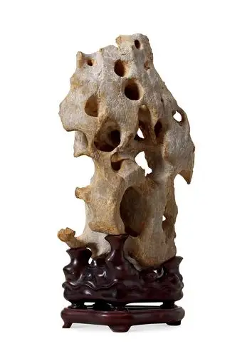 5718 「吉云」太湖石