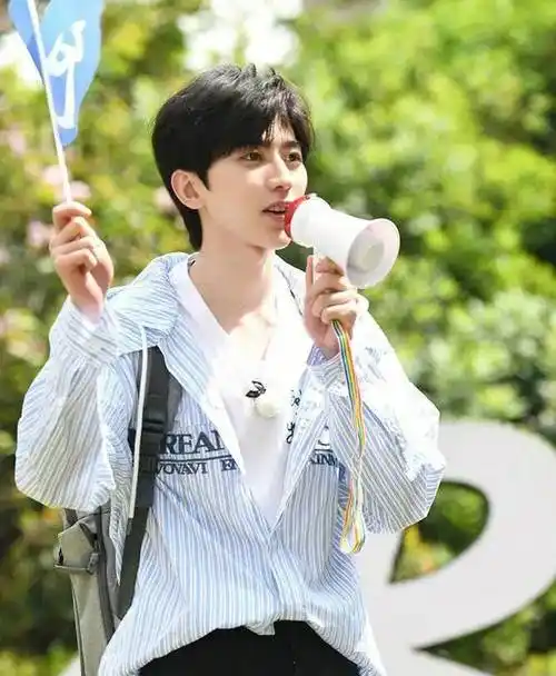 《奔跑吧11》阵容官宣,宋雨琦回归,杨颖周深仍在,蔡徐坤离开