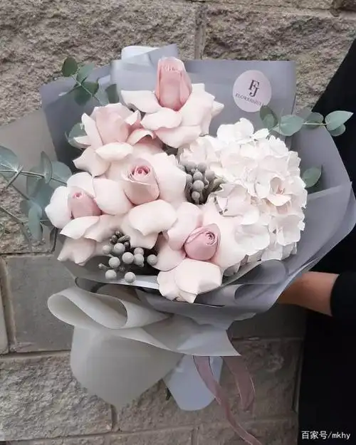 花艺|提升花束高级感的几大法则,再也不怕自己包的花束土气了!