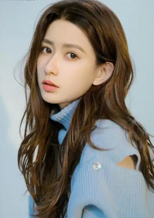 向佐牛仔裤(向佐前女友王秋紫蓝色毛衣短牛仔裤)(6)