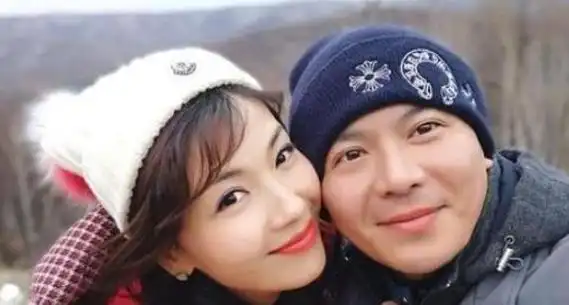 噢,听说你们知道北京的那个有钱人王珂和刘涛的故事吗?