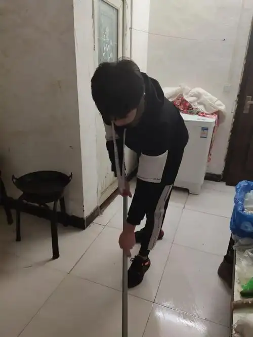 劳动让生命源泉充分涌流高一5班学生居家劳动分享