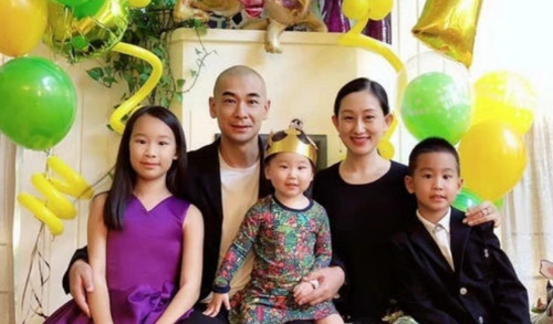 出道多年不火,26岁嫁功夫巨星,生3个孩子,39岁被宠成公主