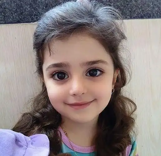 眼睛好看是种怎样的体验?