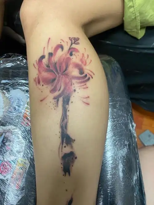 西峡彼岸花纹身