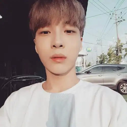 韩国小鲜肉真实帅哥照片 帅哥头像无水印(7)