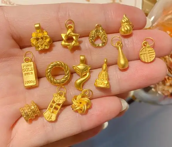 小金条吊坠999金莲花小观音项链坠子小蛮腰转运珠足金小狐狸038克左右