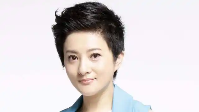 金铭剪了短发变化大?竟然撞脸郭京飞!