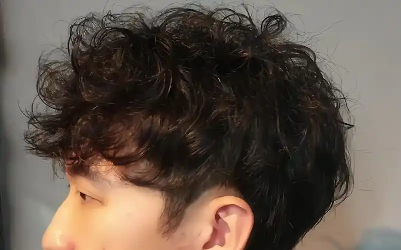 男生卷发 凌乱感 小众 欧美风 港风