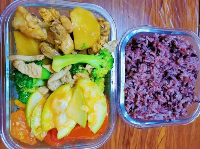 便当上班族午餐便当菜谱的菜肴上班族午餐便当菜谱,荤素搭配营养好