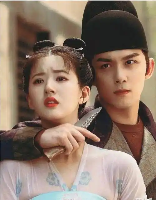 赵露思_网友_迪丽热巴