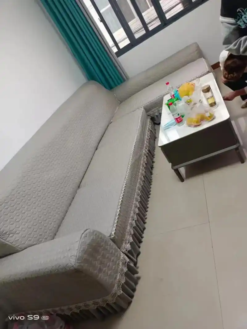 分享沙发套图片,亲自动手裁剪制作的,在就是烤火布已到啦,需要 - 抖音