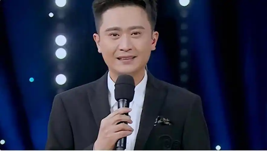 这一次,42岁的"央视名嘴"杨帆,彻底走上了另一条人生大道_家庭_事业