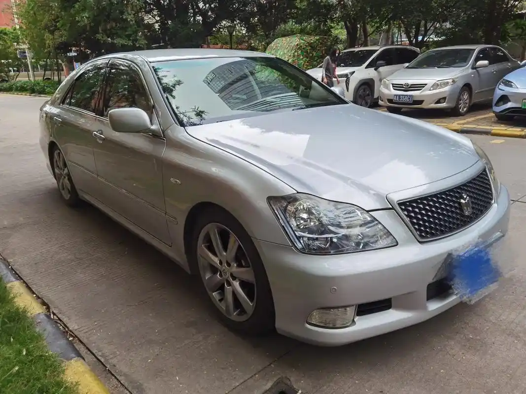 极品12代皇冠184.超极品个人自用12代皇冠 粤a省城户口 - 抖音