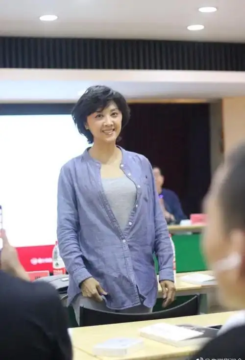 西游记女儿国国王扮演者68岁女儿国国王朱琳近照曝光