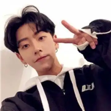 喜欢你的阳光帅气,男生头像图片-回车桌面