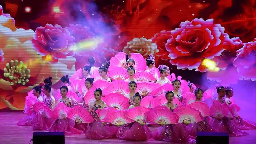 环境学院2019年魅力环工逐梦远航元旦晚会成功举办