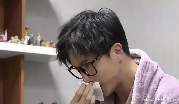 薛之谦谈儿子小雪糕很骄傲我能生下他希望他长大多点照顾我