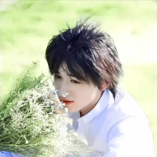 宋亚轩头像原截温茶